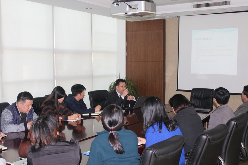 學(xué)習(xí)法律知識(shí)，提高法律意識(shí)